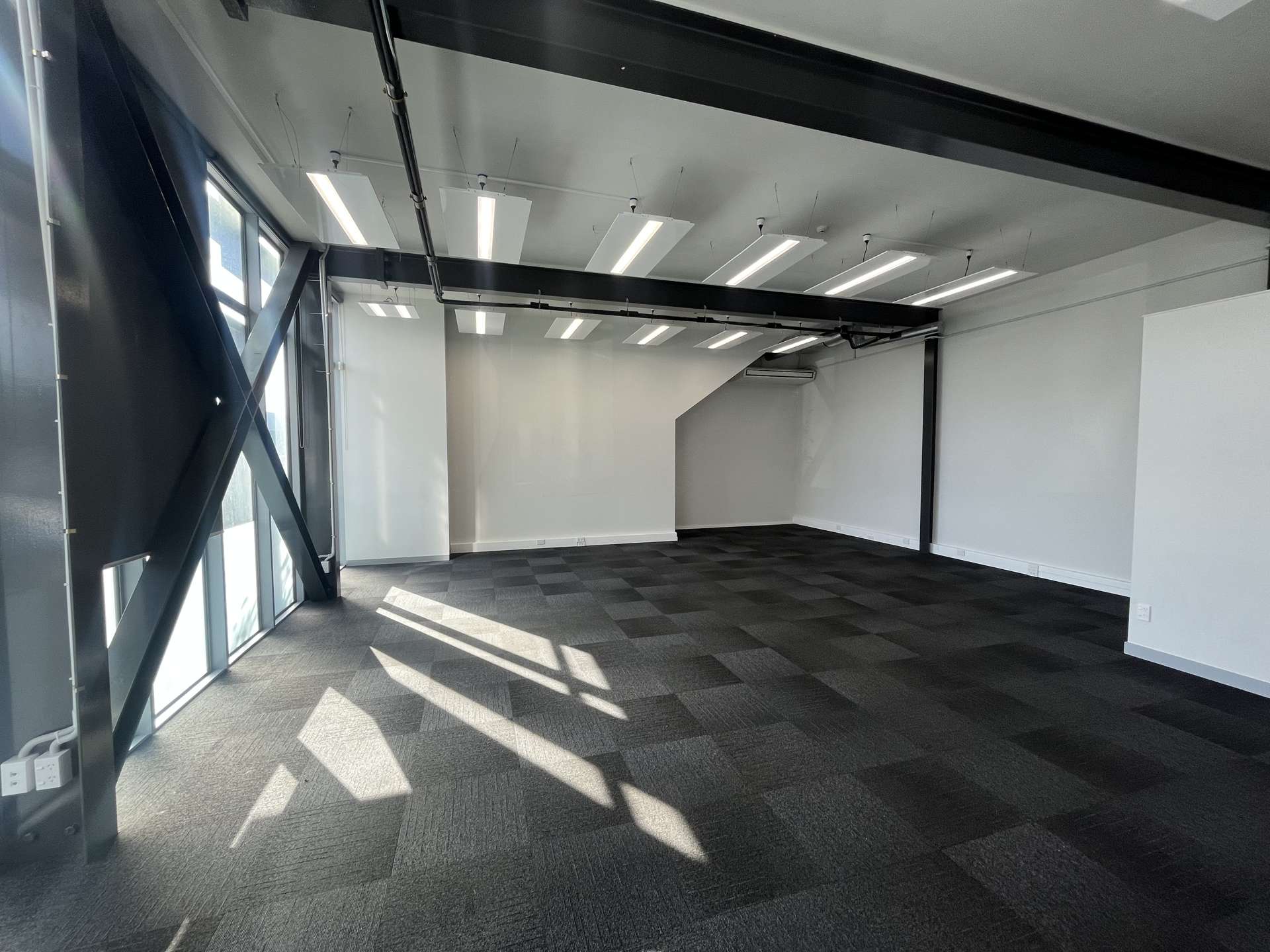 3C/1 Pilgrim Place Sydenham_0