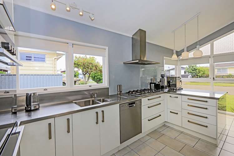 9 Wynyard Crescent Tamatea_4