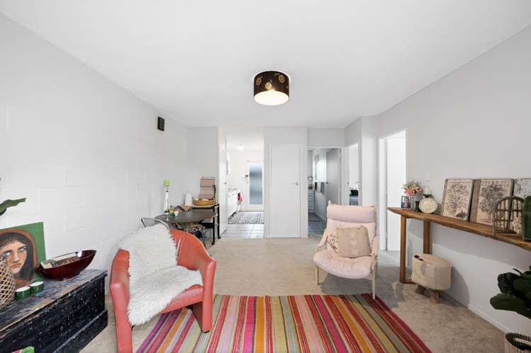 3/22 Hardley Street Whitiora_3