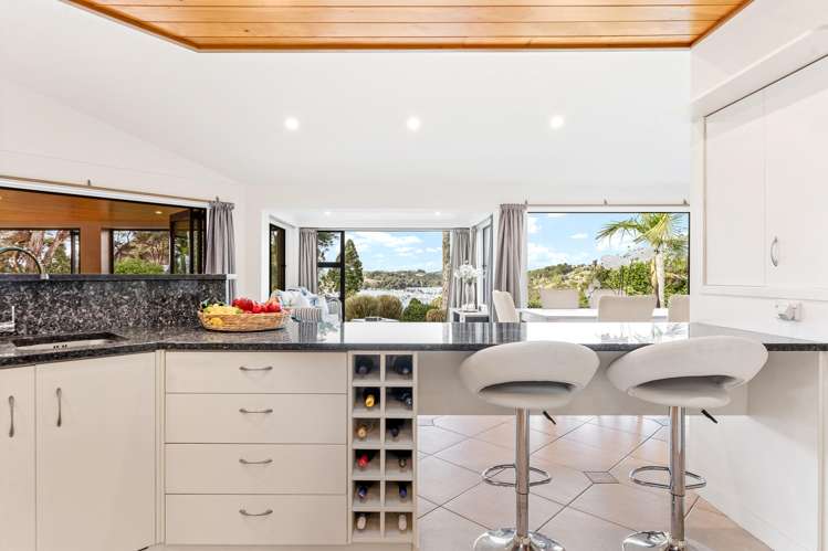 5 Glance Street Sandspit_12