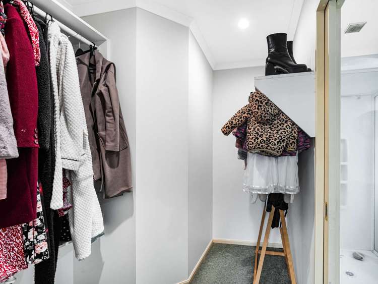 30 Strachan Way Highbury_15