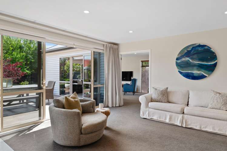 40 Pitcairn Crescent Bryndwr_8