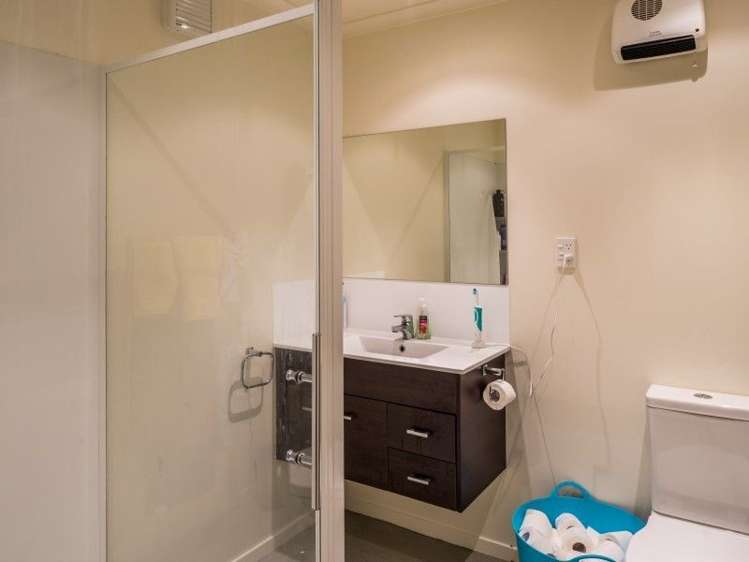 193 Grant Road Thorndon_10