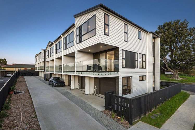 4/2 Fairview Road 10695_9