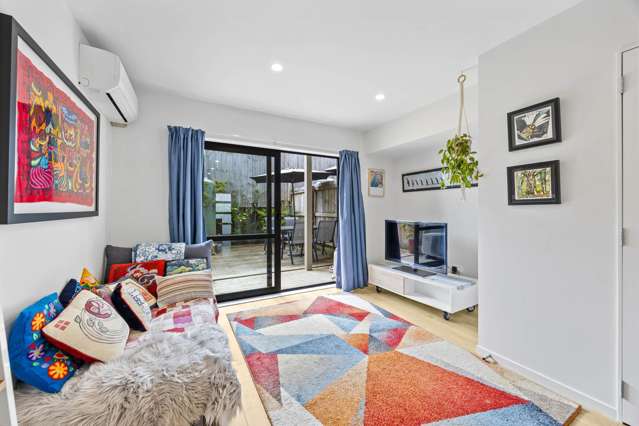 3/6 South Pacific Place Henderson_4