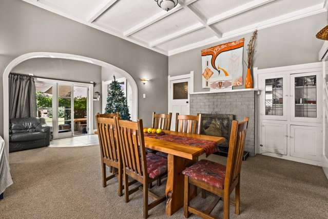 115 Charlotte Crescent Mayfair_3