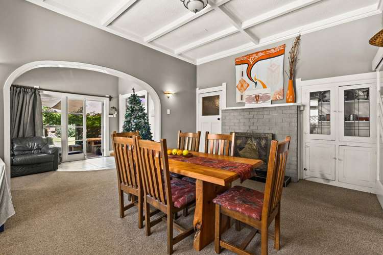 115 Charlotte Crescent Mayfair_3