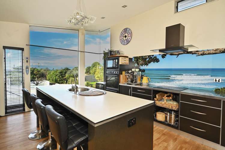 56A Moana Road Okitu_3