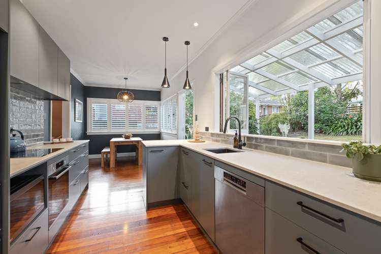 33 Owairaka Avenue Mount Albert_15