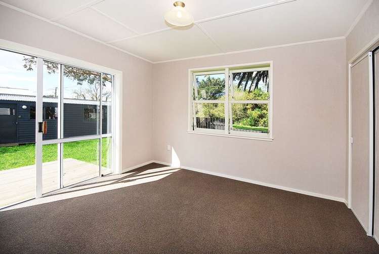 79 Woodward Street Featherston_12