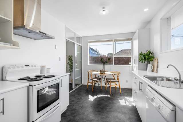 1/12 Lees Road Strowan_3