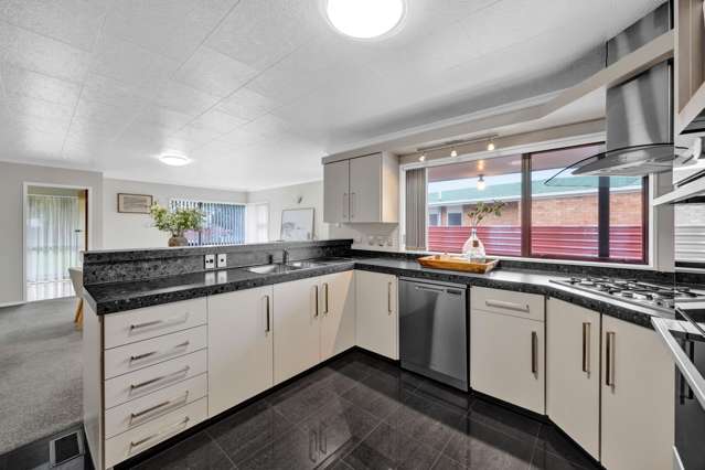 8 Wilson Street Hawera_4