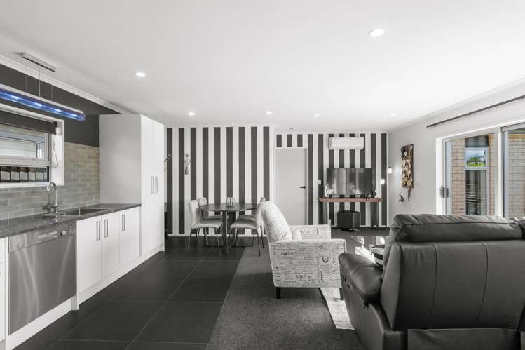 9 Te Whenu Crescent Marshland_2