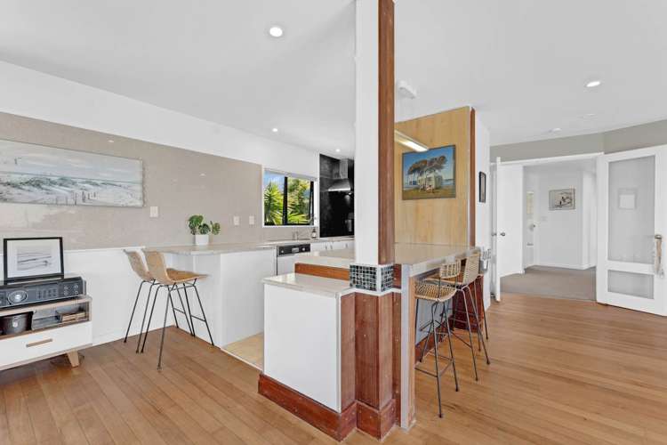 16 Sunrise Avenue Mairangi Bay_12