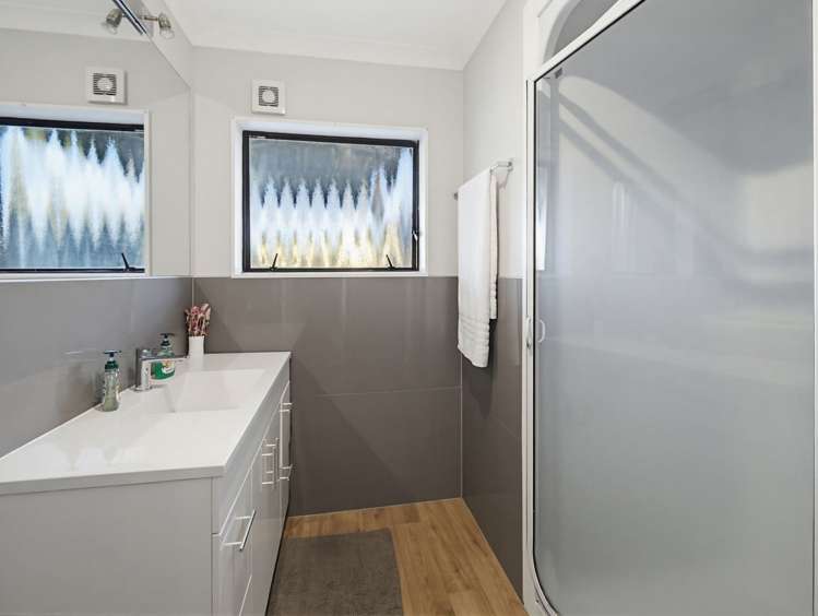 77 Avondale Road Taradale_15