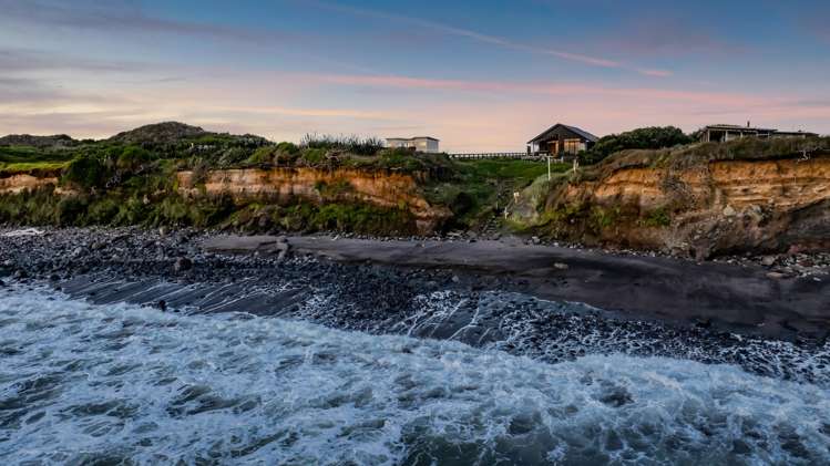 288 Tai Road Opunake_29