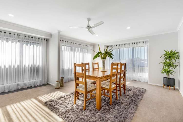 21 Omega Place_5