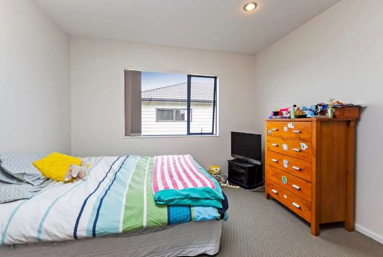 14 Riverglade Parkway Te Atatu South_9