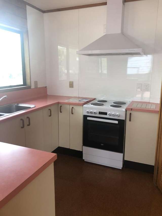 8 Clarkin Road 10458_3