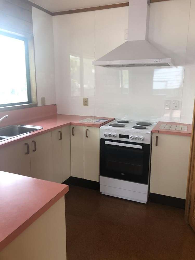 8 Clarkin Road 10458_3