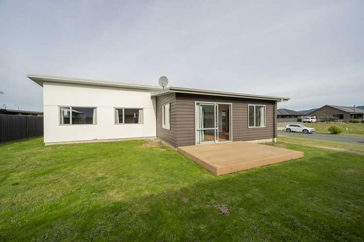 22 Hidden Lakes Avenue Te Anau_16