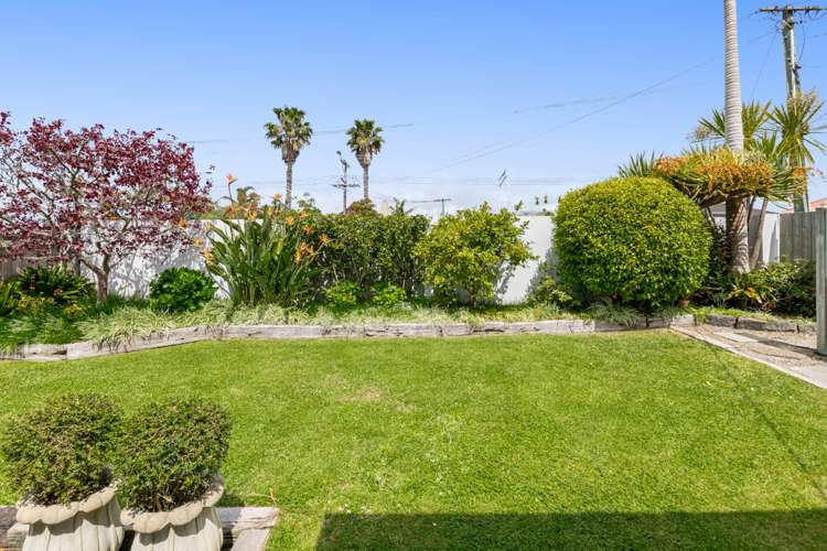 67 Sunrise Avenue Murrays Bay_17