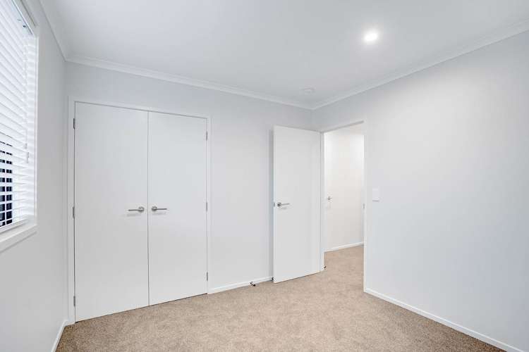 1 London Lane 11373_14