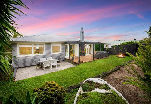 Versatile Family Living in Prime Location