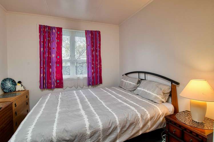 66 Liverpool Crescent Flaxmere_9