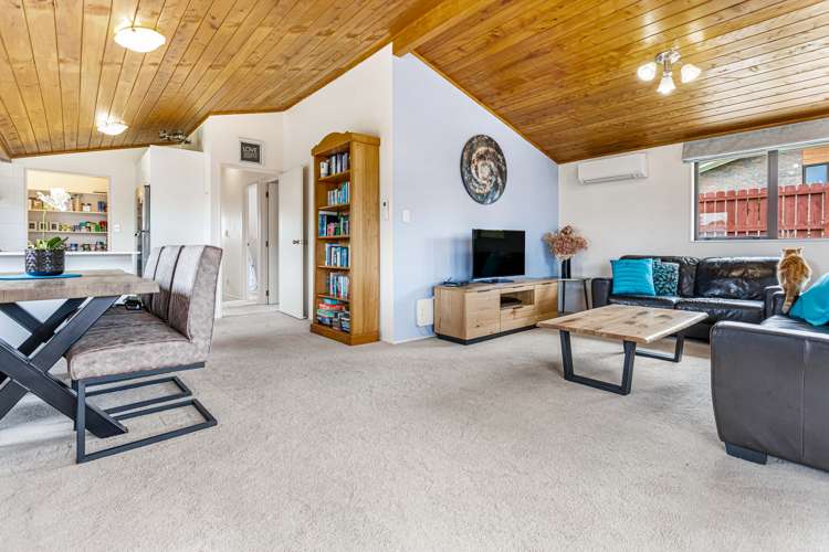 19 Muriel Place Ranui_5