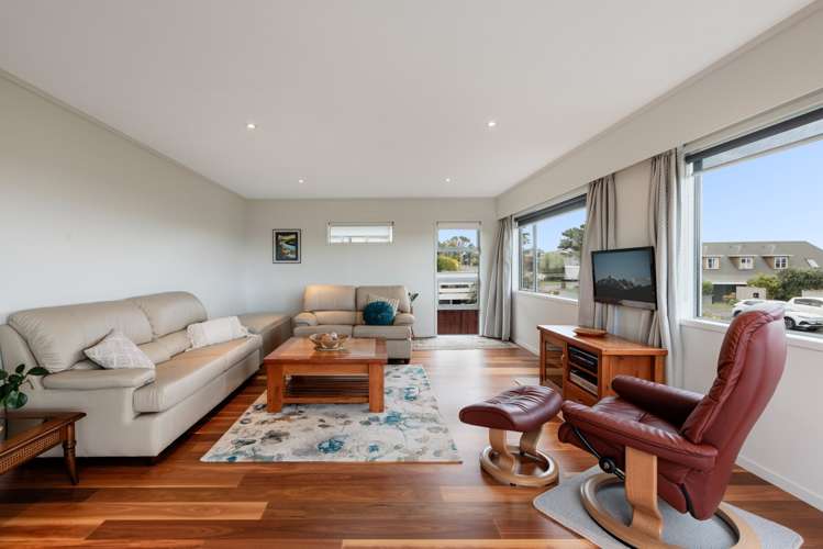 32 Forrester Drive Welcome Bay_5