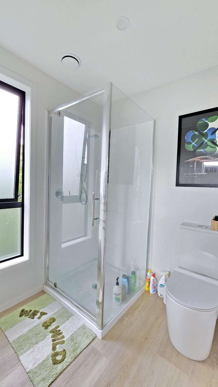 17/7 Johnston Grove Taita_13