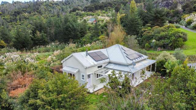 Charming Kauri villa in a peaceful rural setting