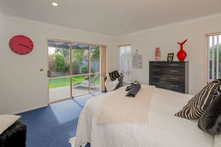 7 Lynch Grove Levin_18