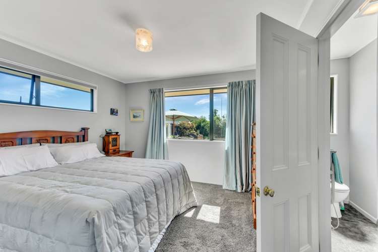 11 Ashbury Street Stoke_15