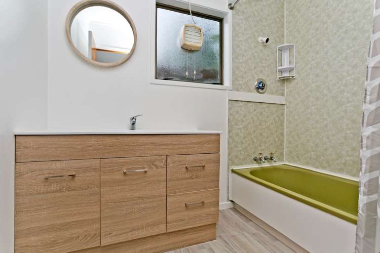 2/12 Cresta Avenue Beach Haven_10