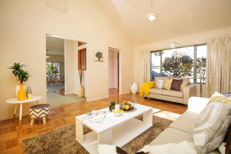 12 Vinograd Drive Te Atatu Peninsula_16