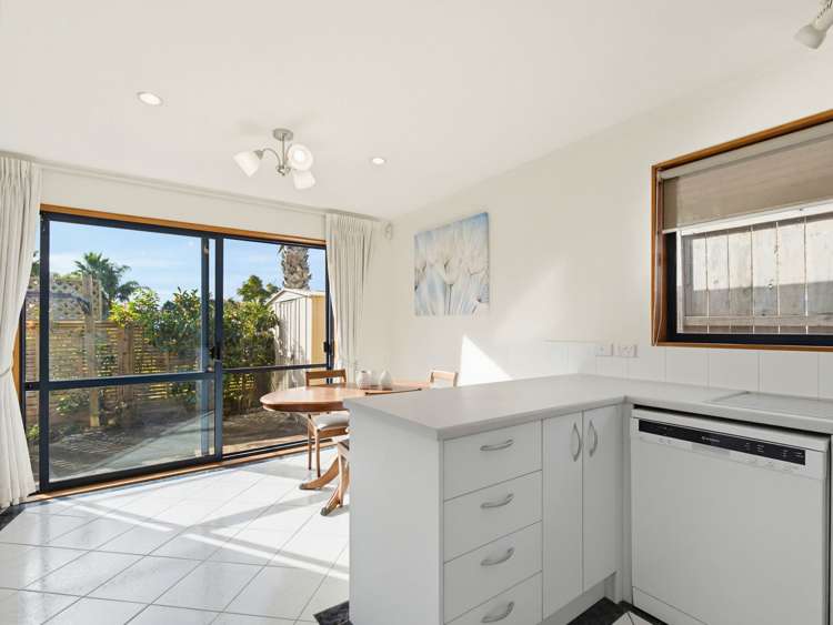 6 Red Hibiscus Road Stanmore Bay_7