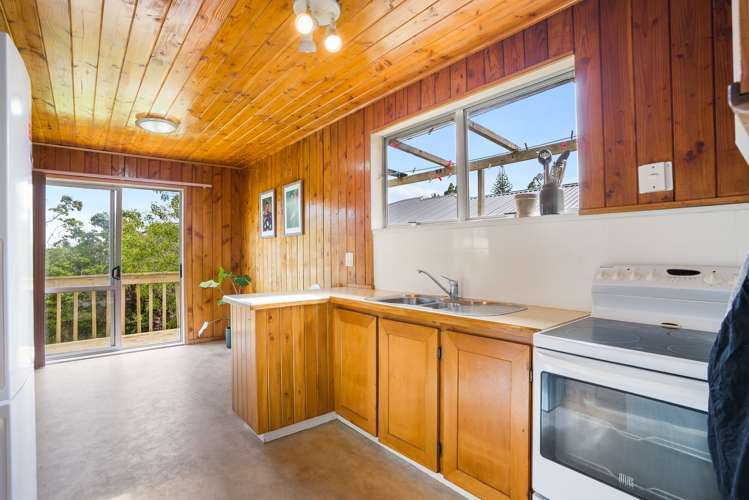 57 Terra Nova Street Glen Eden_11