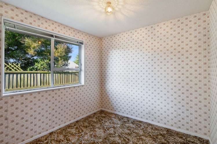 37 Oakley Crescent Hornby_11