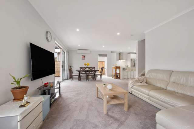 11 Orowaru Avenue Massey_4