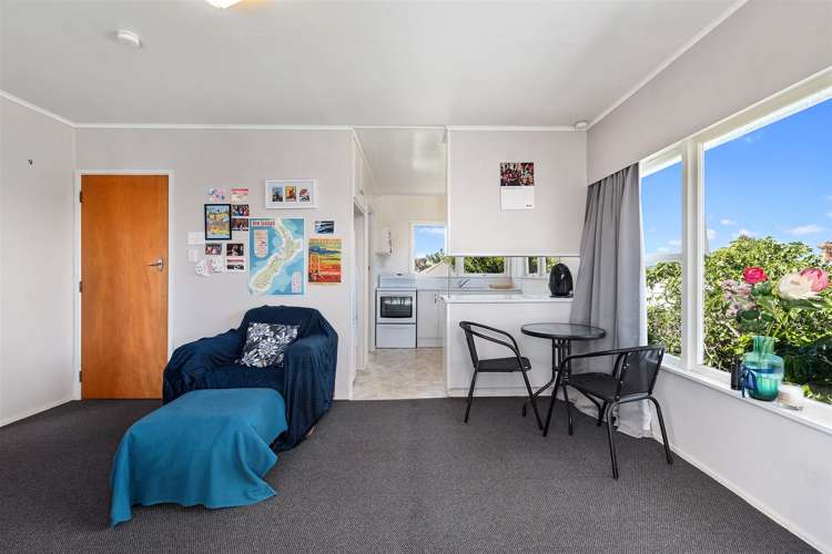 2/175 Victoria Road Devonport_13