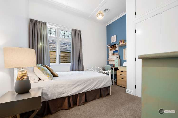 49 Penrose Street Woburn_11