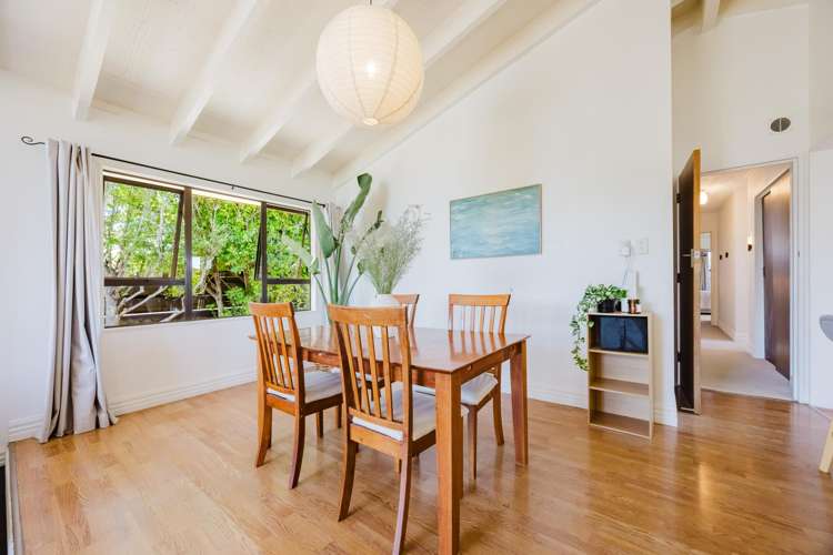 78 Atherfold Crescent Greenmeadows_5