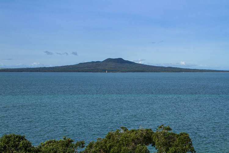 249 Hurstmere Road Takapuna_16