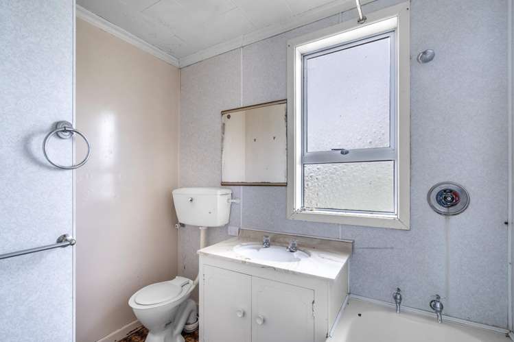 3 Lake Road Longbush_14