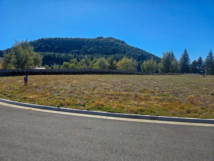 15 Petes Place [Lot 18] Lake Tekapo_5