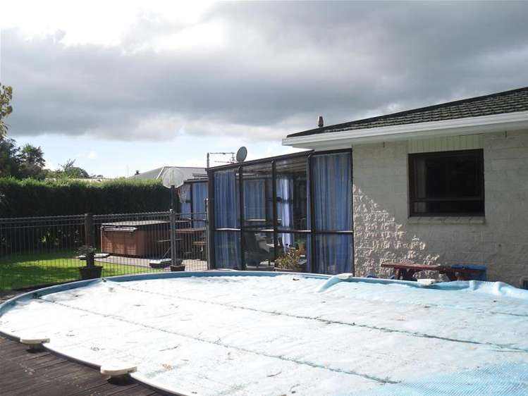 111 Brecon Road Stratford_15