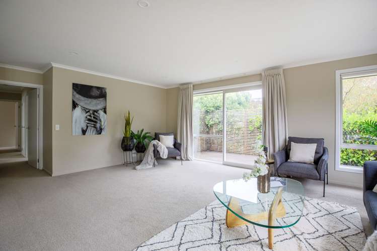 10 Olivias Place Stoke_6