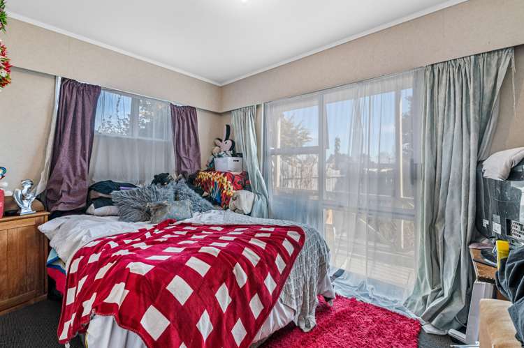 2 Sequoia Crescent Owhata_8